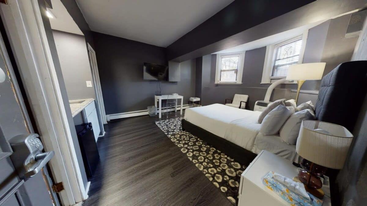 Lower Level Studios In Hip Bay Village บอสตัน ภายนอก รูปภาพ